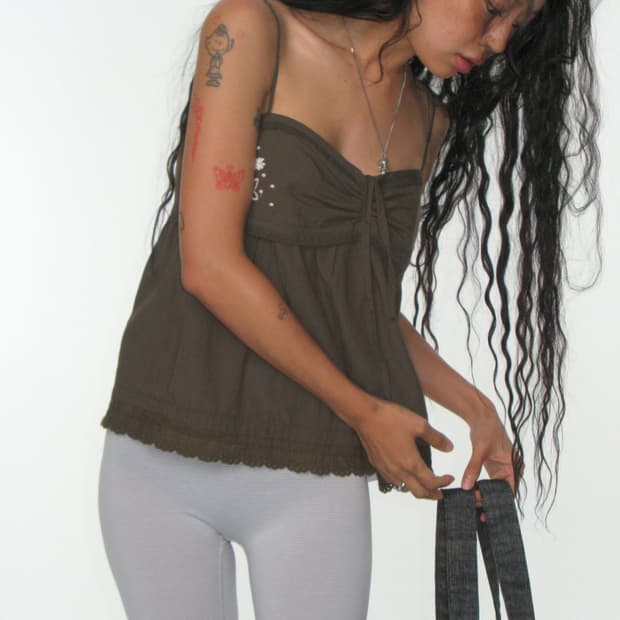 코이세이오 슬리브리스 SOLAR STITCH SLEEVELESS