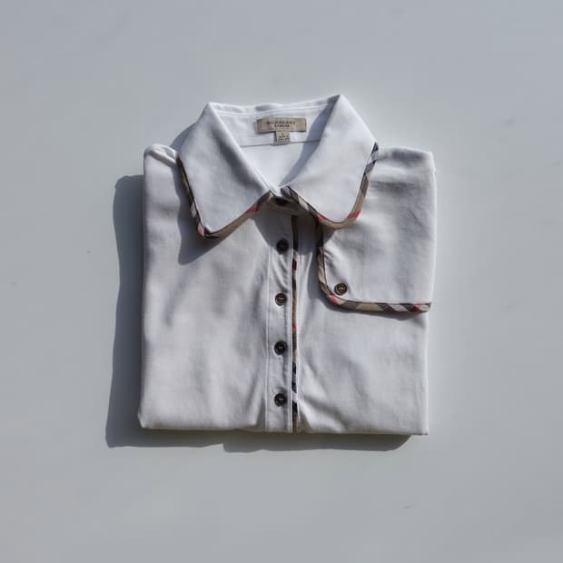 버버리 체크 화이트 카라티 pk셔츠