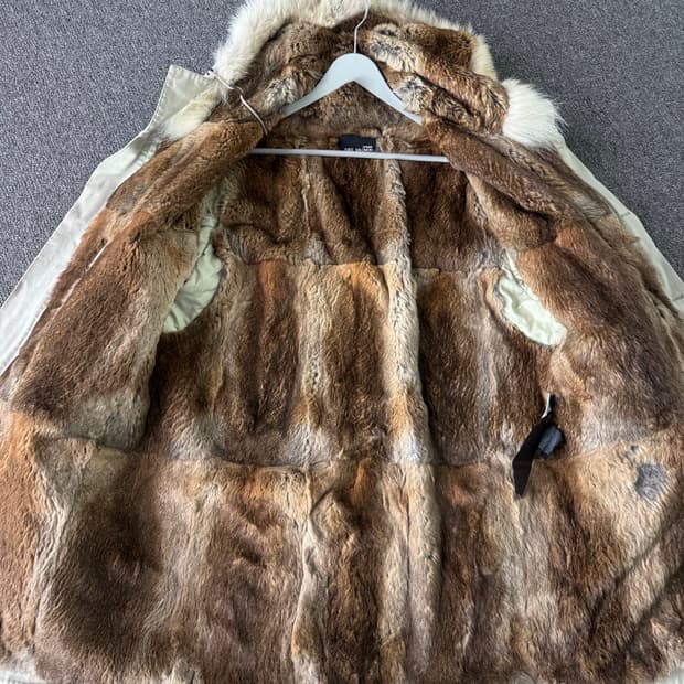 이브살로몬 레빗퍼 털 야상