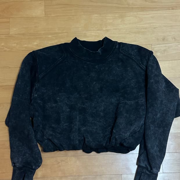 준지 크롭 맨투맨 36사이즈