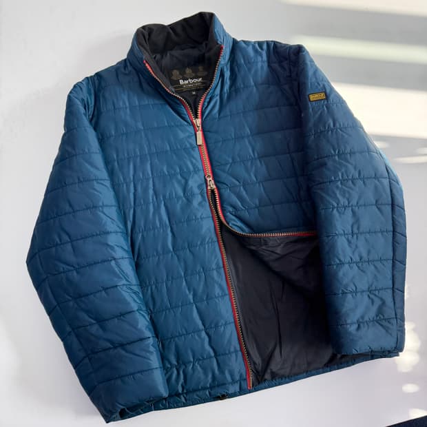 Barbour 바버 인터네셔널 락킹 경량 패딩
