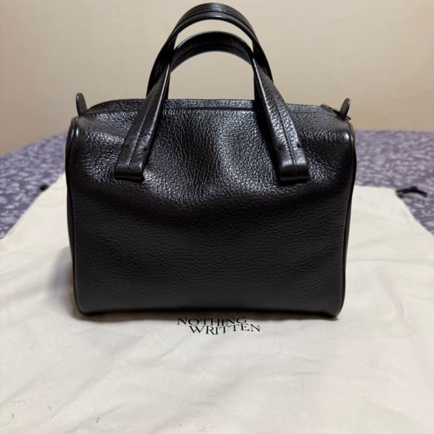 낫띵리튼 loaf bread tote bag