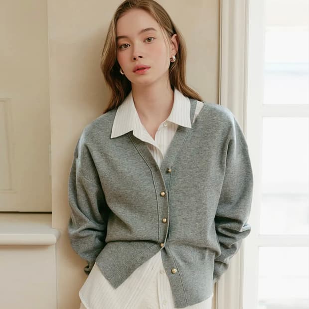 룩캐스트(LOOKCAST) 마리 컷아웃 가디건 프리사이즈