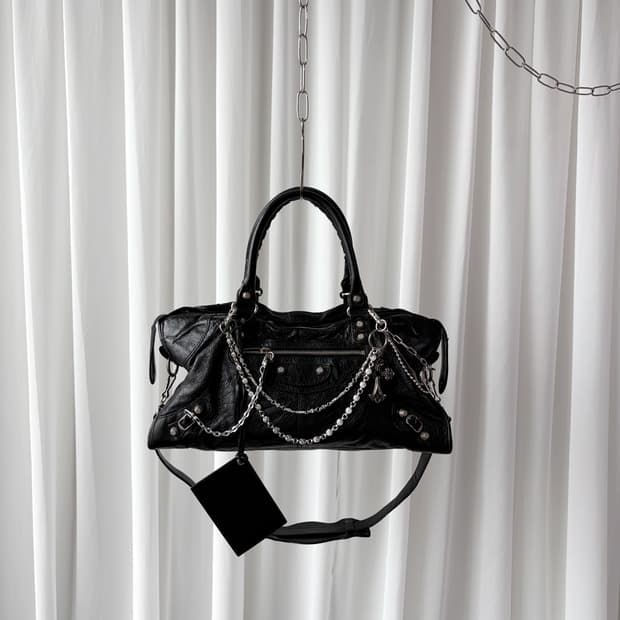 발렌시아가 시티 모터백 블랙 