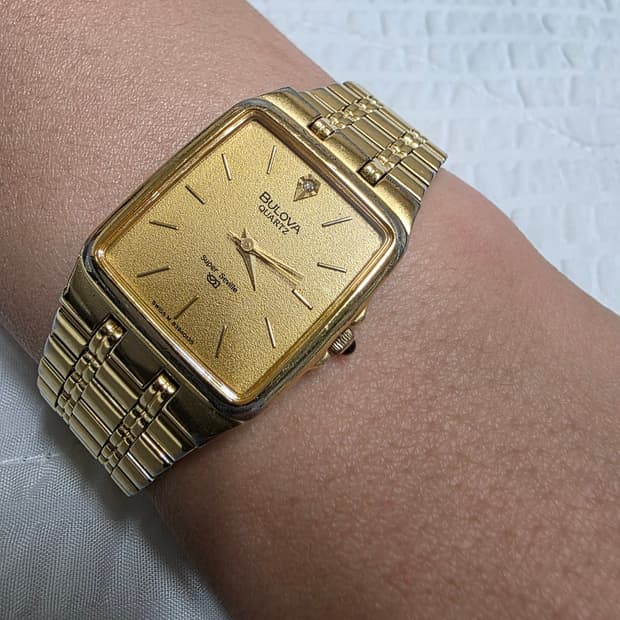 빈티지 부로바 슈퍼세빌 슈퍼쉐빌 탱크 금장 쿼츠 메탈 시계 BULOVA