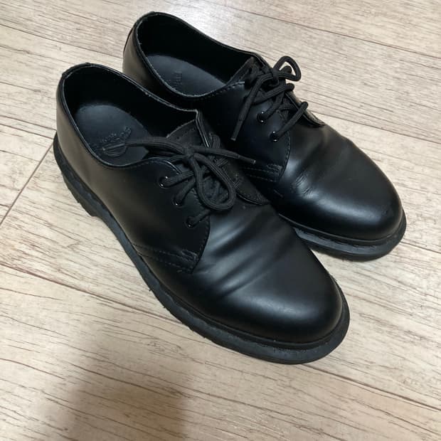 닥터마틴 1461 모노블랙 3홀 260