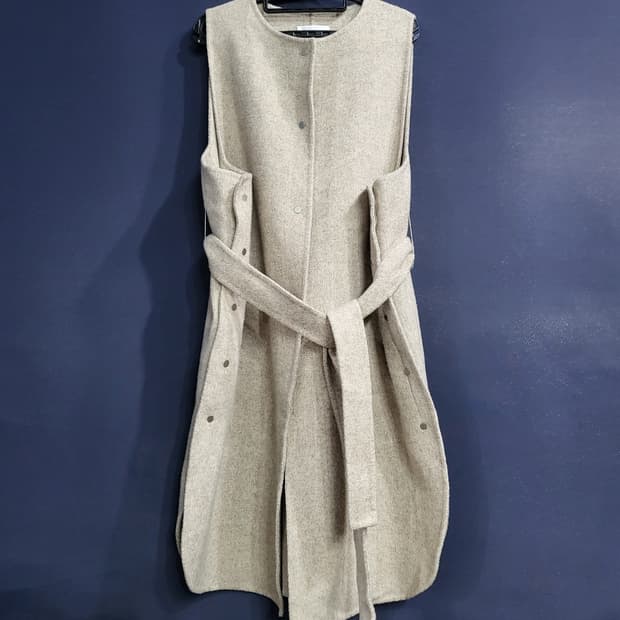 팔라스 울 핸드메이드 벨티드베스트