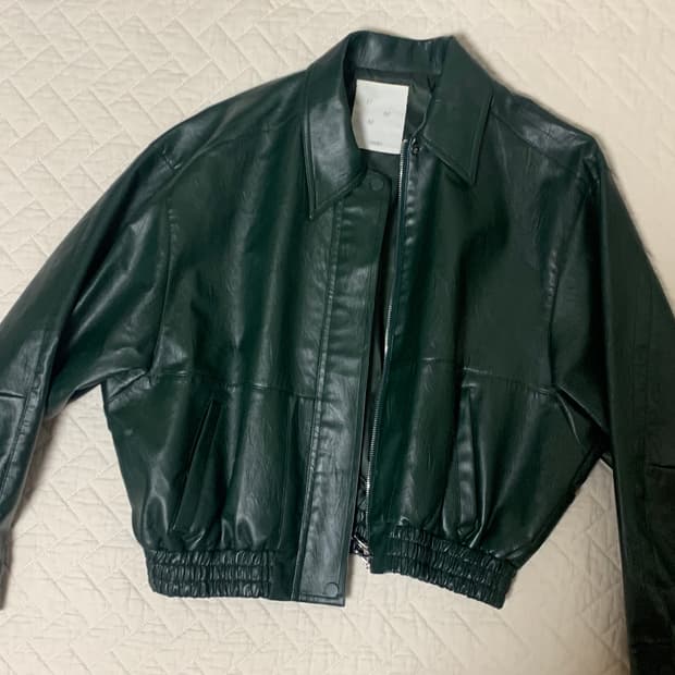 쉬이즈큐트 그린 레더 자켓