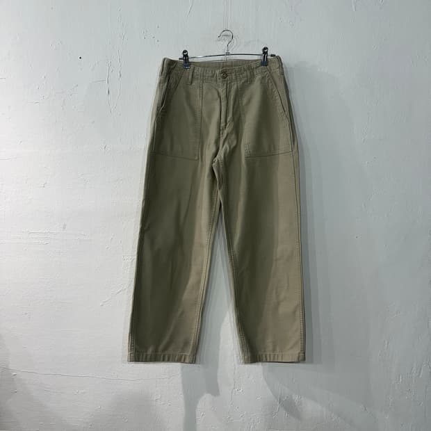 무신사스탠다드 퍼티그 팬츠 31