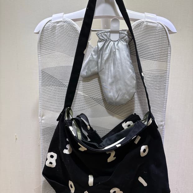 소우소우 크로스백