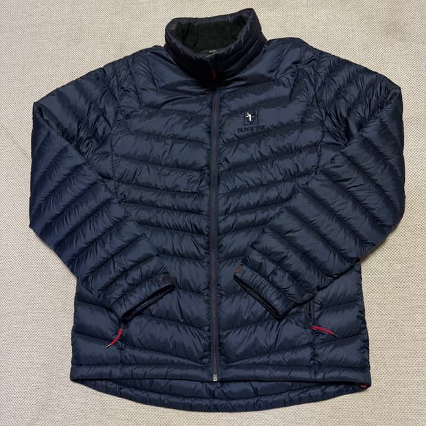 블랙야크 경량패딩 자켓