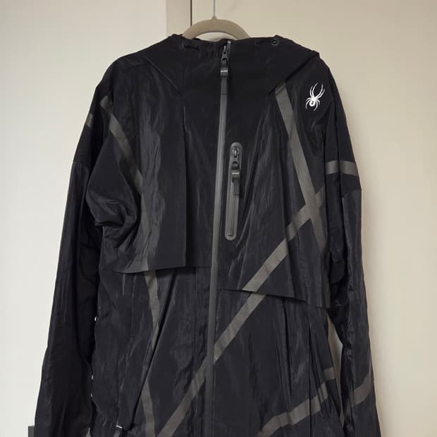 스파이더 바람막이