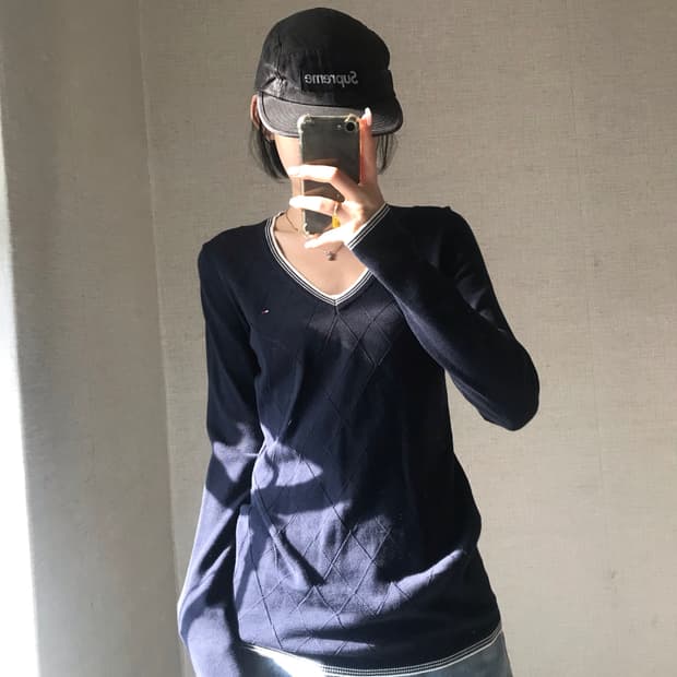 타미힐피거 네이비 슬림핏 니트