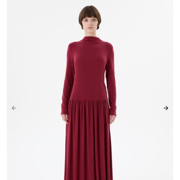 아모멘토 모크넥 드레스 새상품