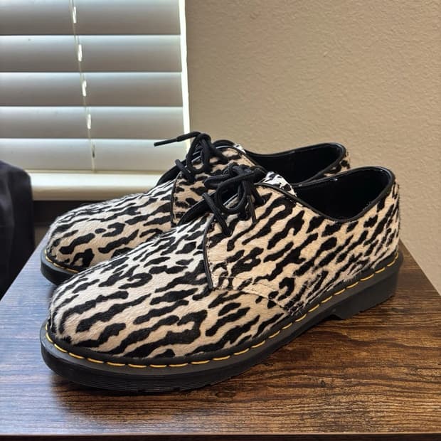 닥터마틴 x 와코 마리아 1461 타이거 카모 헤어 온 블랙 화이트 슈즈
