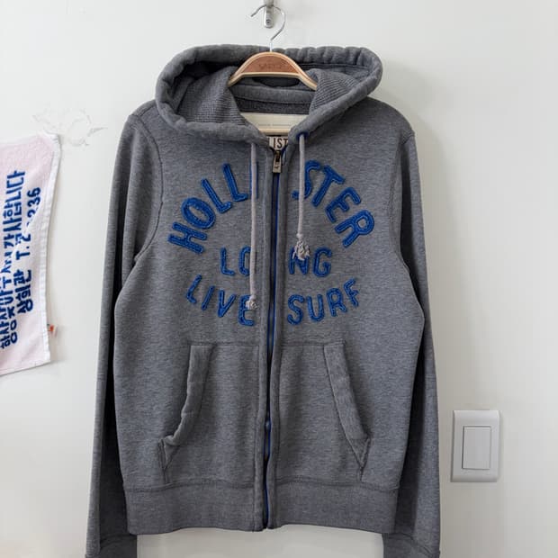 322. 홀리스터 후드집업