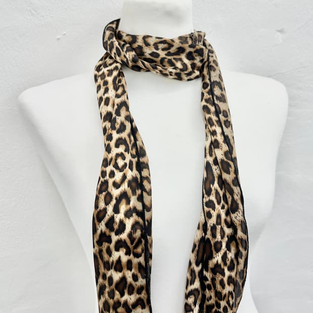 Vintage leopard patterned scarf 