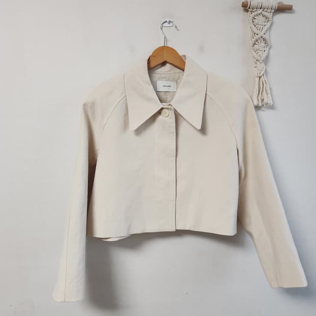 세라비 숏 자켓