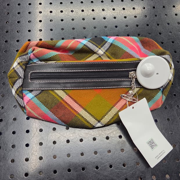 Vivienne Westwood 비비안웨스트우드 체크 클러치 파우치