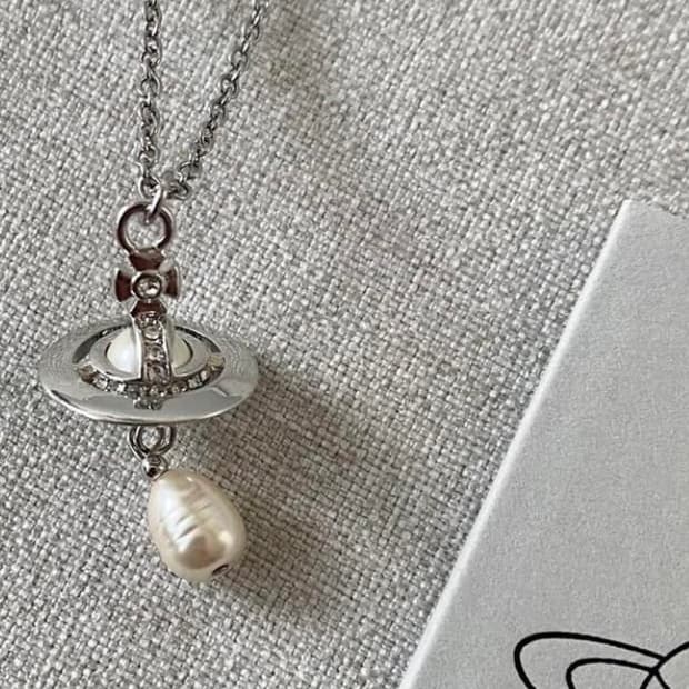 비비안웨스트우드 알렉사 목걸이 실버