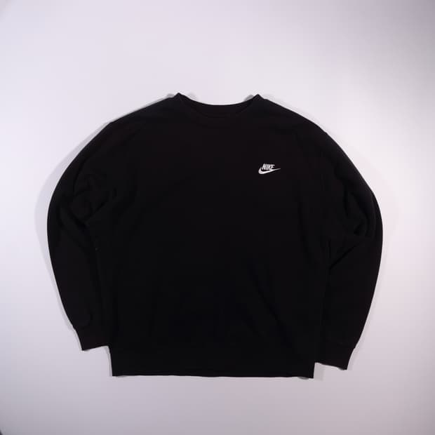 나이키 자수로고 맨투맨 B189