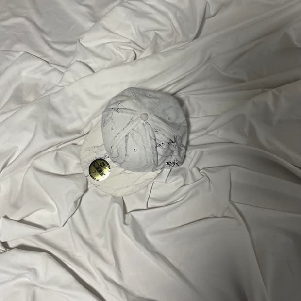 겐조 파리 뉴에라 블리치 스냅백 새상품