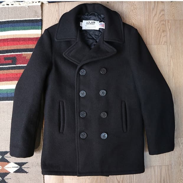 
미국산 SCHOTT 쇼트 740N 10버튼 해군 더블 피코트

신품급