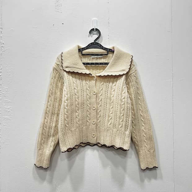 오조크 OZOC 세일러 케이프 니트 가디건