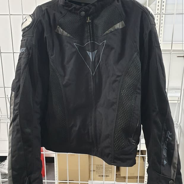 다이네즈 바이크 자켓 100사이즈 판매합니다