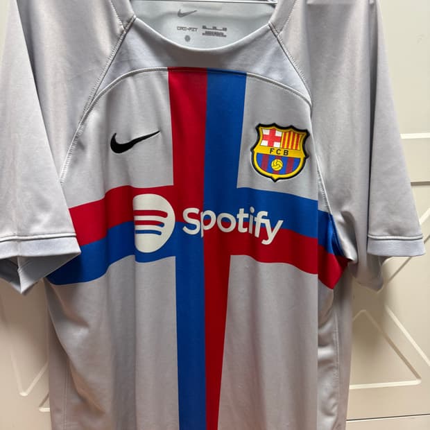 22-23 바르셀로나 가비 유니폼