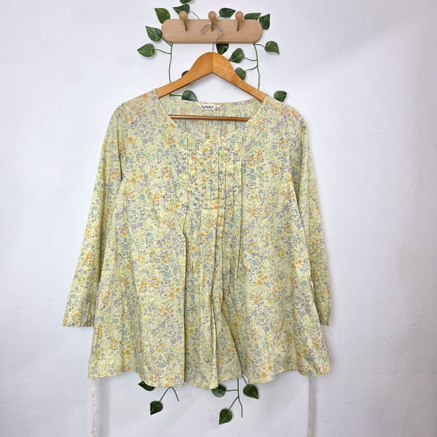 sm2 잔꽃 블라우스