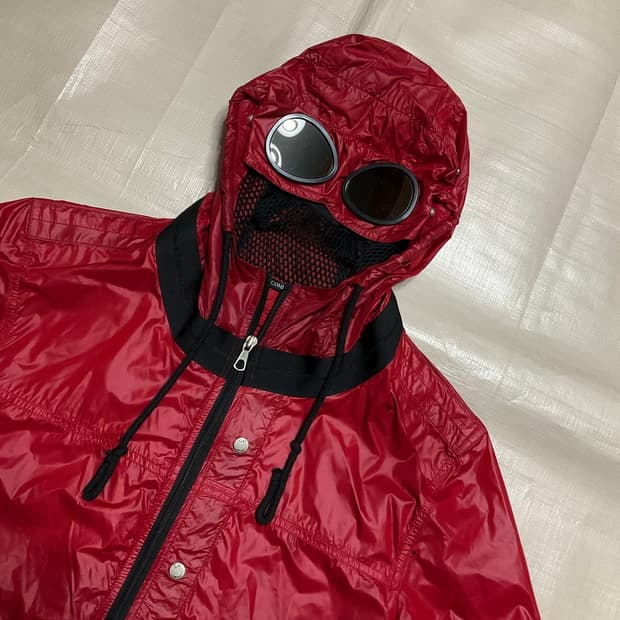 CP컴퍼니 고글 후드 나일론 자켓