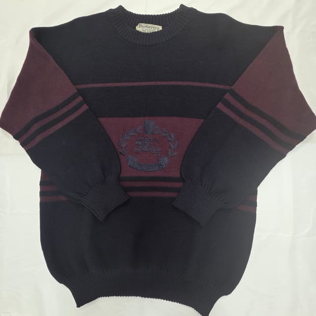 버버리 100% 순수 뉴울 니트 42사이즈