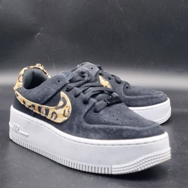 나이키 에어포스1 세이지로우 운동화235