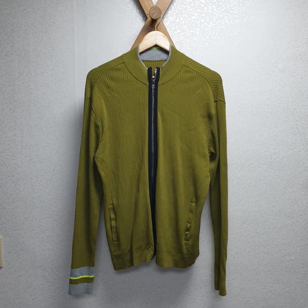 [남105] 왁골프 니트집업