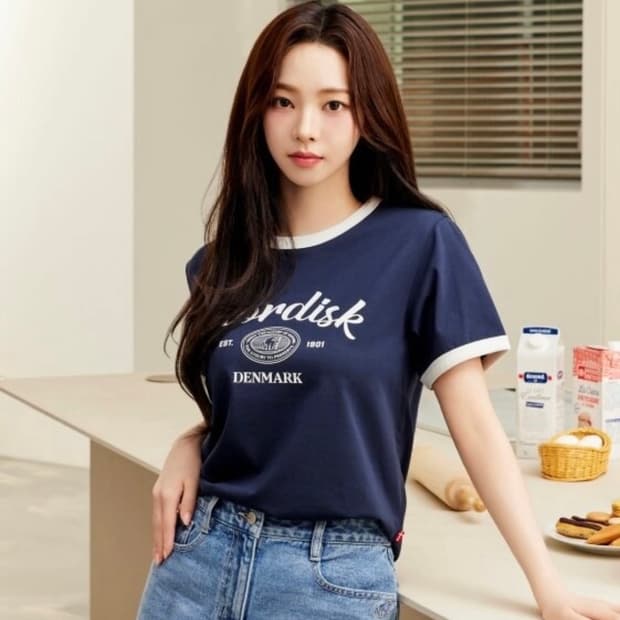 카리나착용 새상품) 노르디스크 링거 반팔 티셔츠 네이비 s