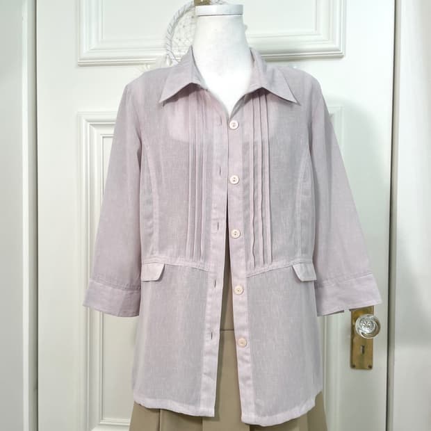mute lavender summer blouse jacket