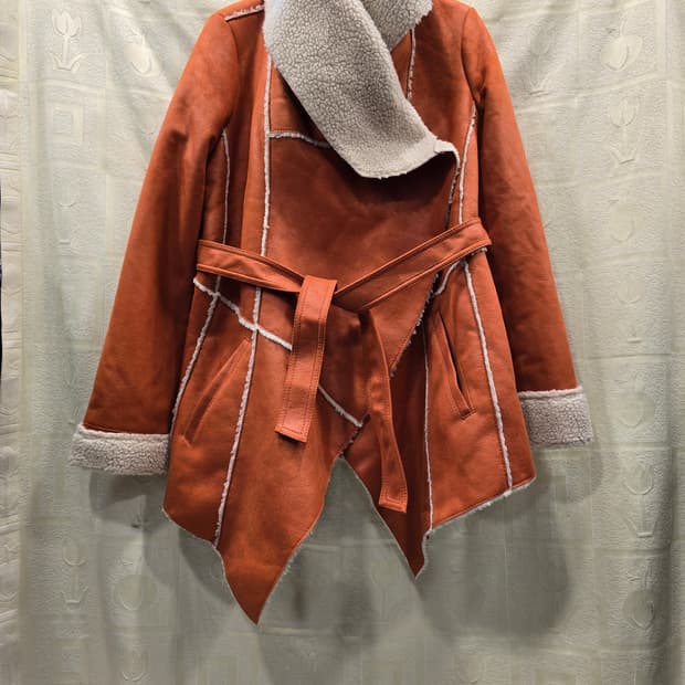 르샵 LeShop BLACK 오렌지 무스탕 양털 코트 M(90)