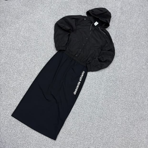 90 데상트 후드 원피스 0427J