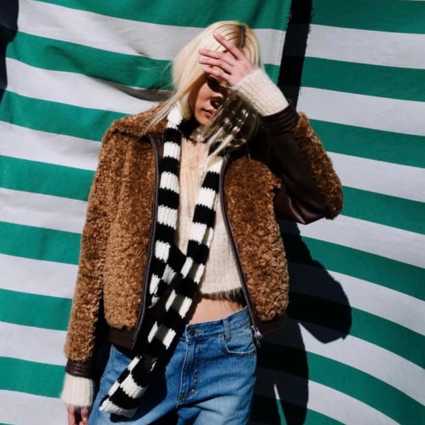 더오픈프로덕트 시어링 바이커 자켓