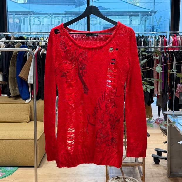 고스트 오브 할렘 레드 디스트레스드 니트 