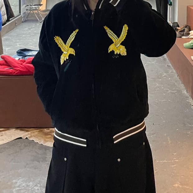 쇼트 뉴욕 듀크 수베니어 블랙 벨벳 자켓 H2240