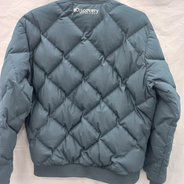디스커버리 남성 경량 퀼팅 패딩 100