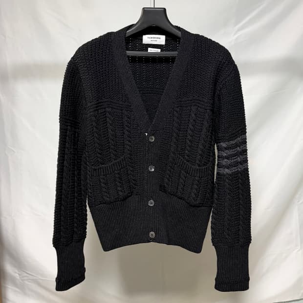 [S+급/4] 톰브라운 사선완장 아란 케이블 가디건 다크그레이