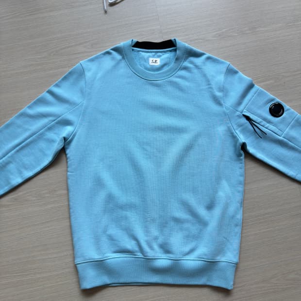 cp 컴퍼니 맨투맨 스카이 블루 (m) 새상품