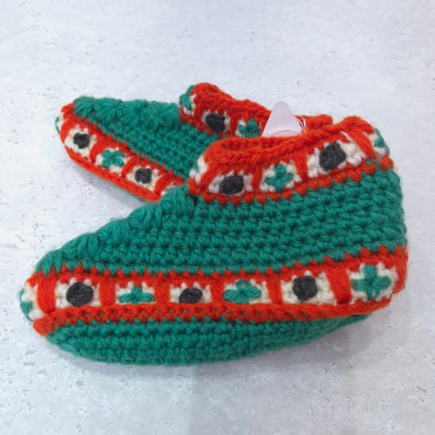 그린 레드 손뜨개 코바늘 니트 빈티지 룸슈즈