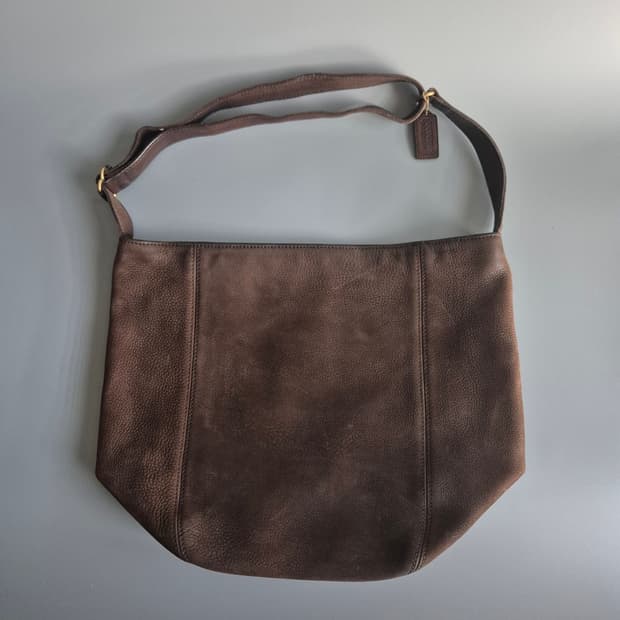 Old coach bucket bag