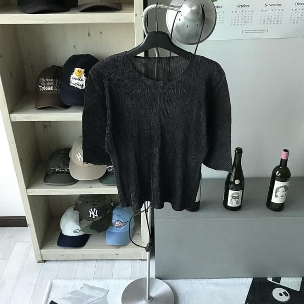 이세이미야케 플리츠 플리즈 하프 탑