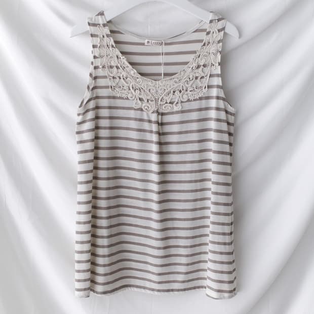 axes femme) crochet stripe sleeveless