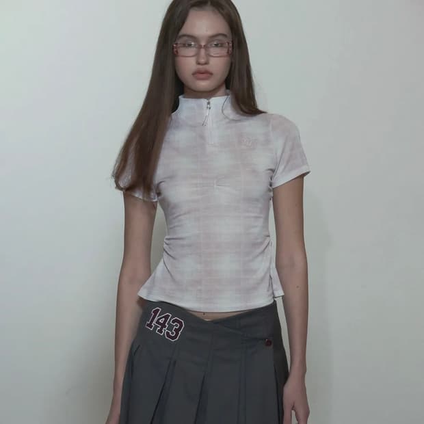 스컬프터 geek half zip up pale pink